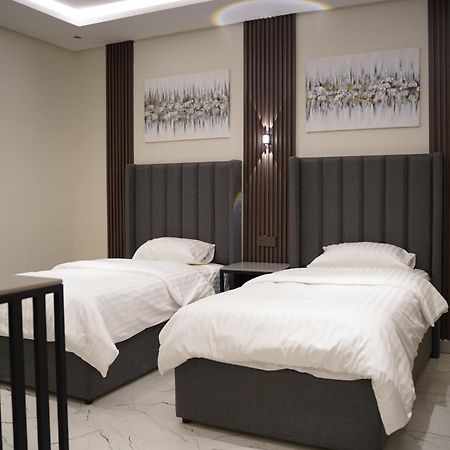 Lavenue Resthouse Apartment Низва Екстериор снимка