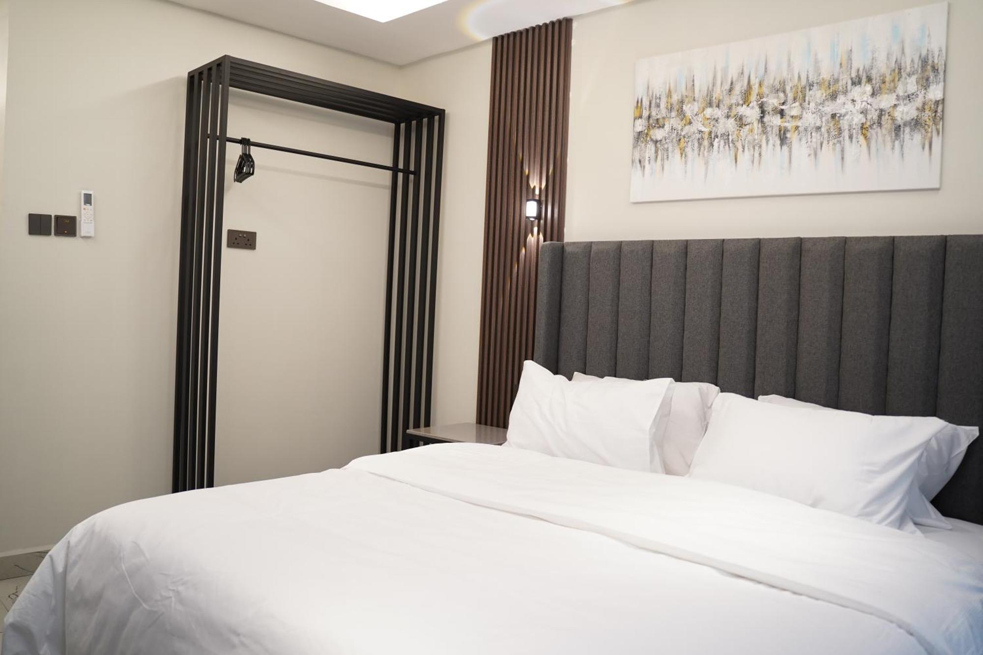 Lavenue Resthouse Apartment Низва Екстериор снимка