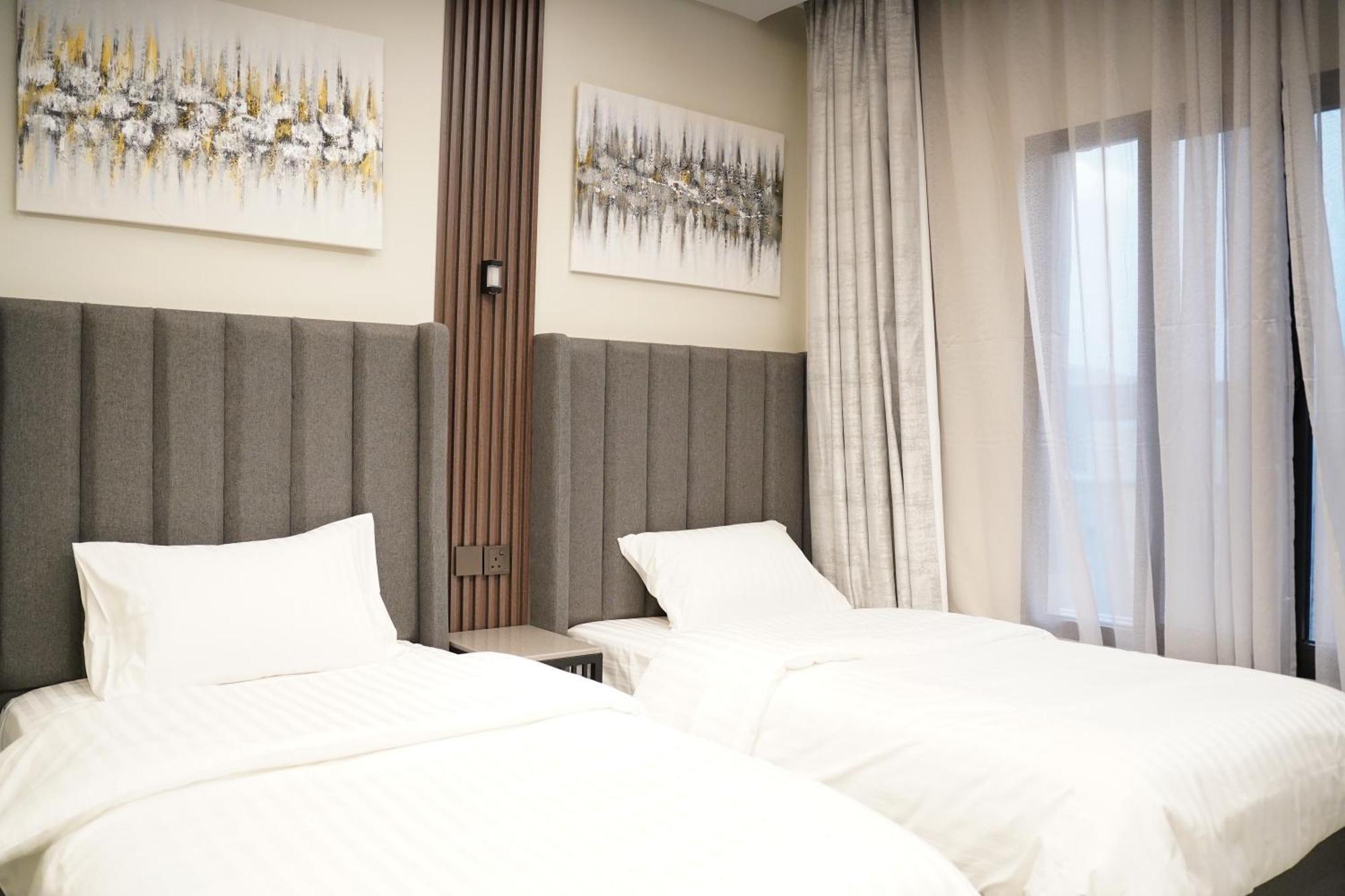 Lavenue Resthouse Apartment Низва Стая снимка