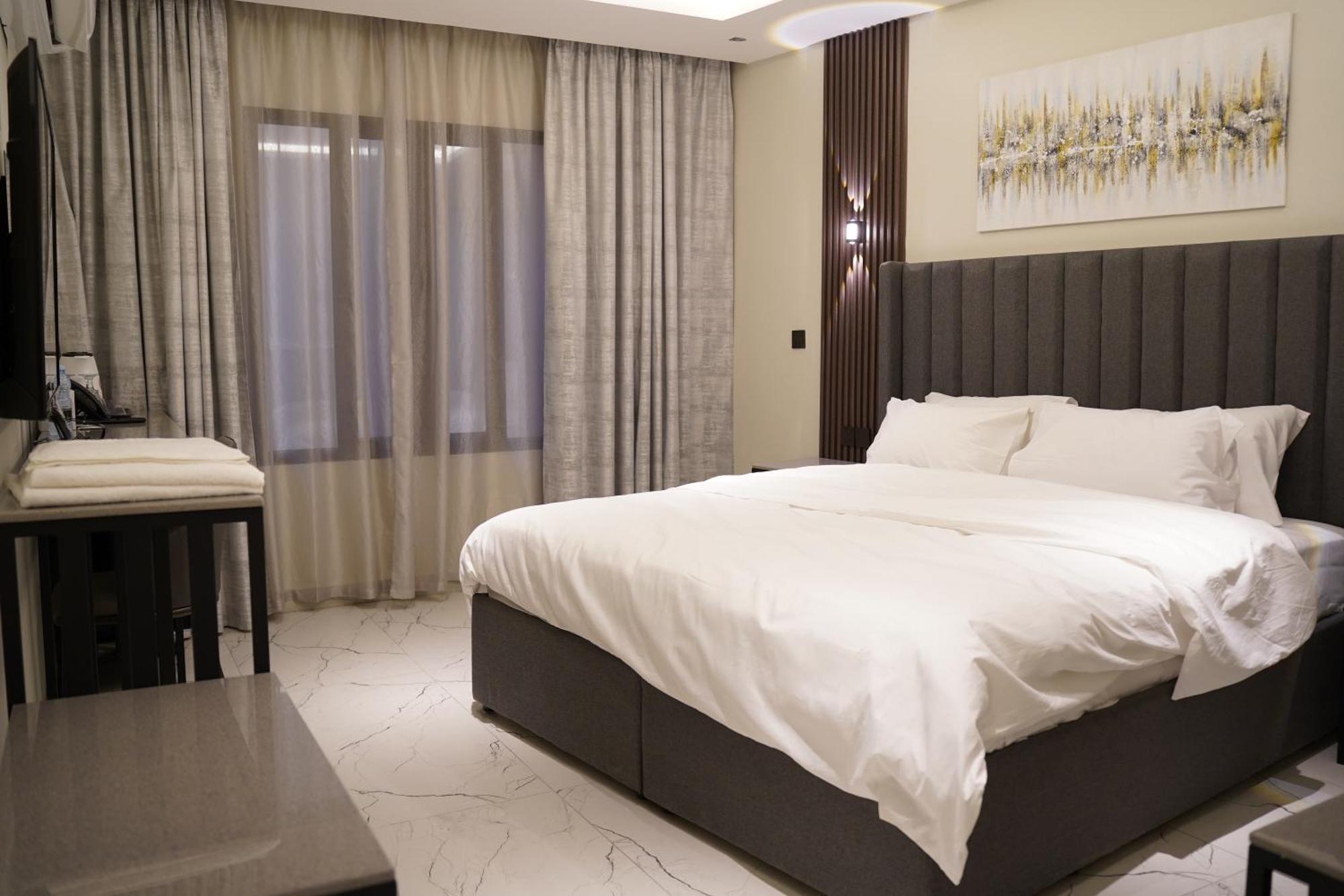 Lavenue Resthouse Apartment Низва Екстериор снимка